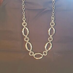Silver-tone link necklace